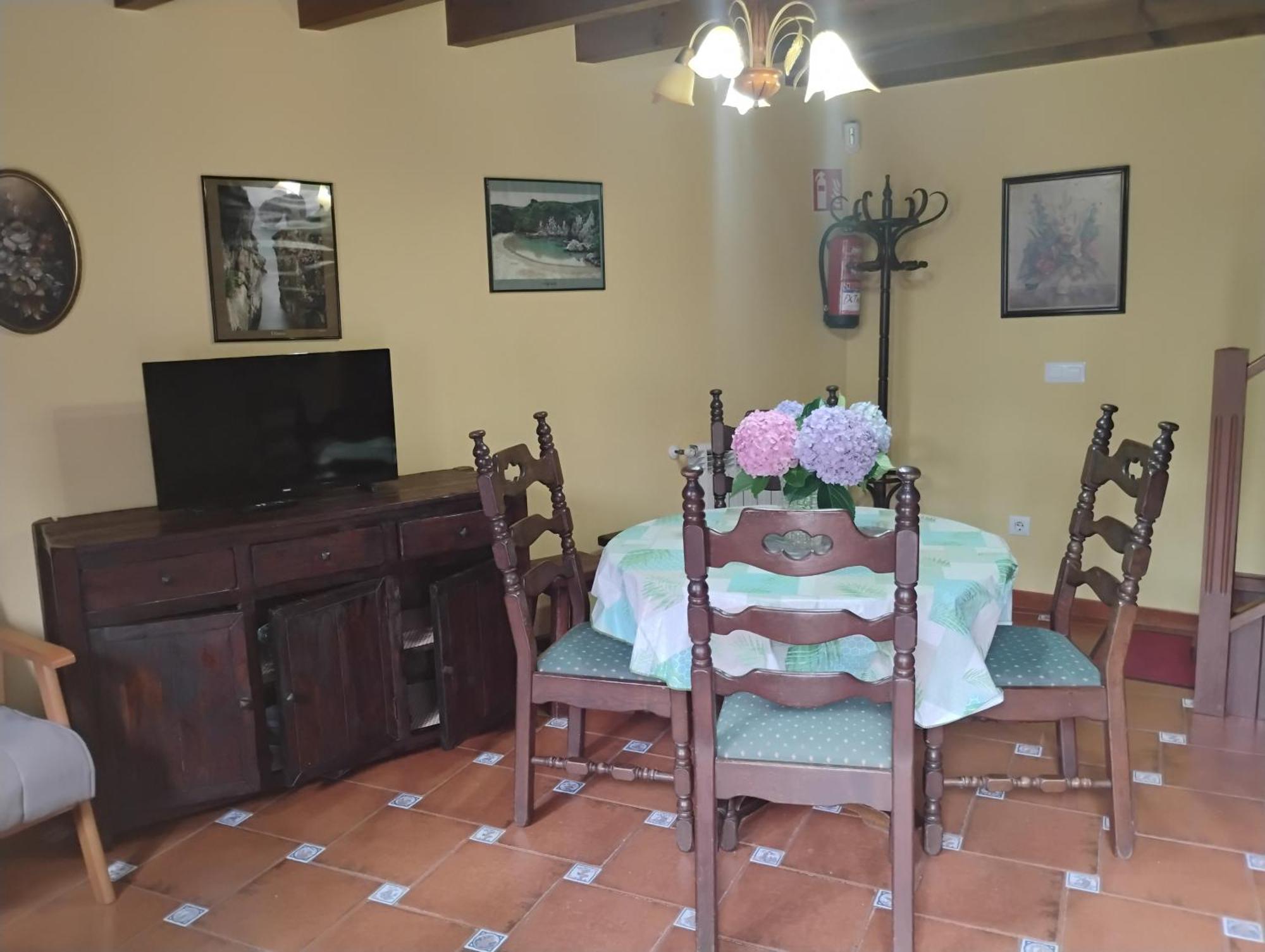 Casa Rural Casa Azul Villahormes Extérieur photo