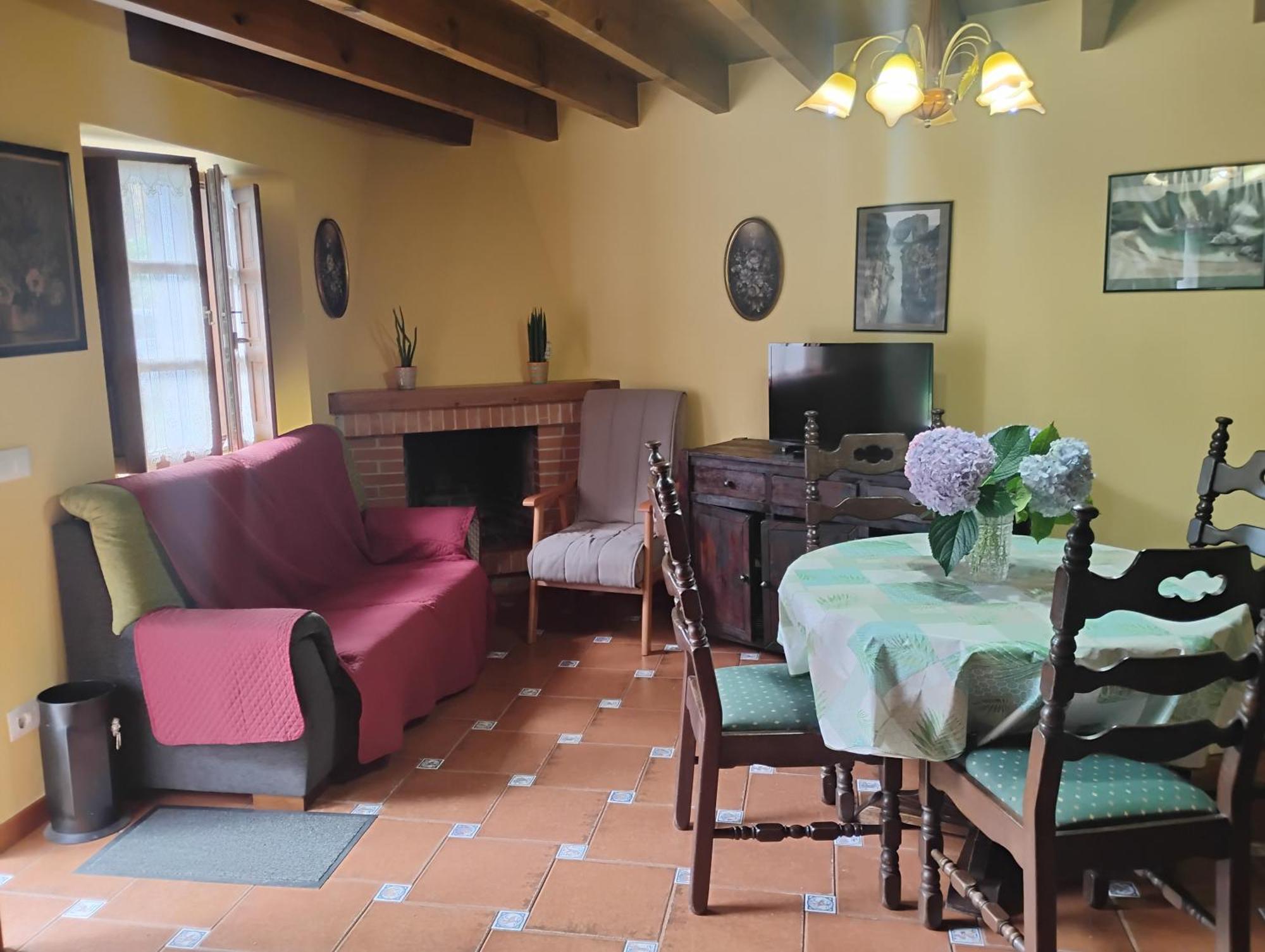 Casa Rural Casa Azul Villahormes Extérieur photo